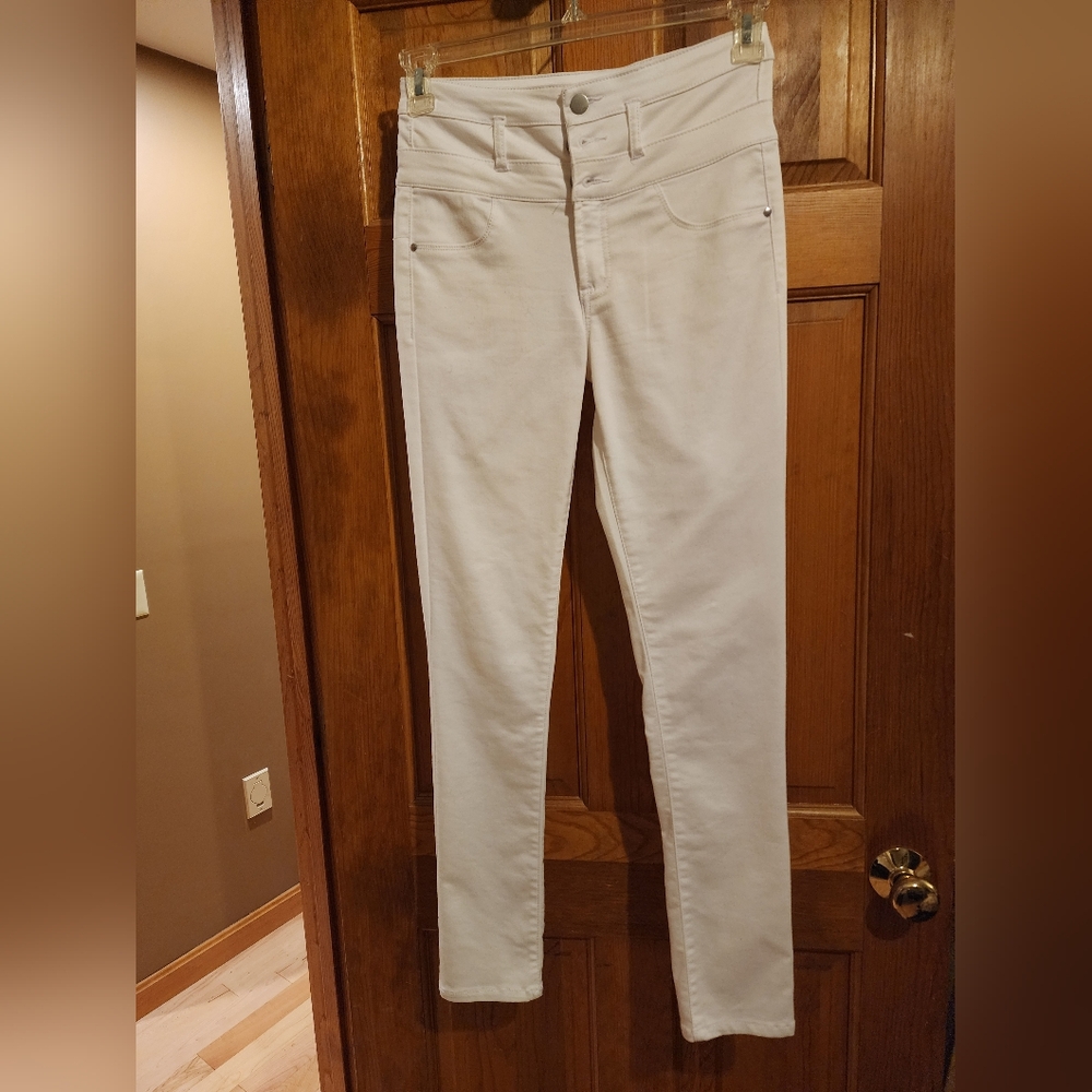 Refuge, White Jeans, Skinny, Size 4, NWOT, Never worn
